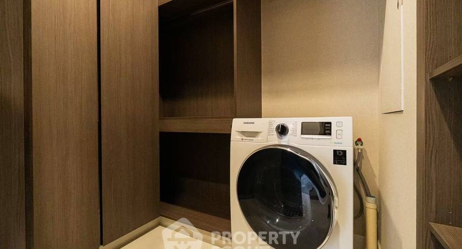 Condo en alquiler de 2 habitaciones en Khlong Toei, Bangkok