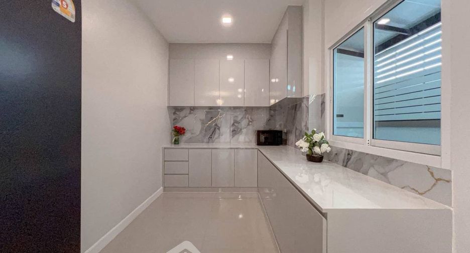 Haus zur Miete und zum Kauf mit 3 Zimmer in East Pattaya, Pattaya