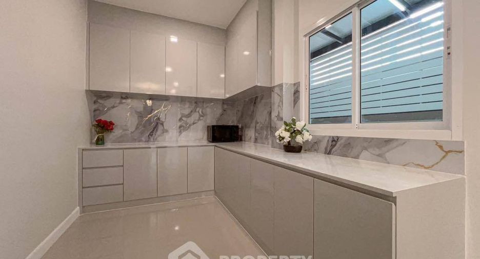 Haus zum Kauf mit 3 Zimmer in East Pattaya, Pattaya