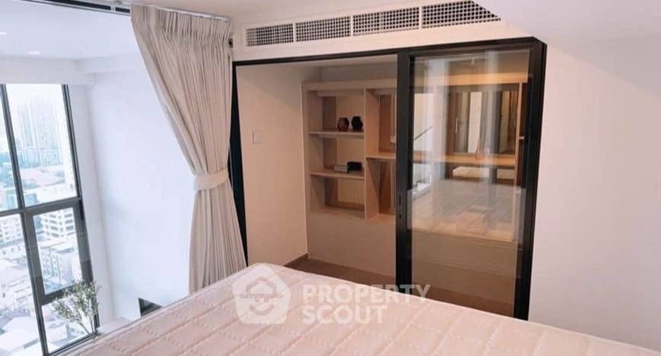 Condo en alquiler y en venta de 3 habitaciones en Ratchathewi, Bangkok