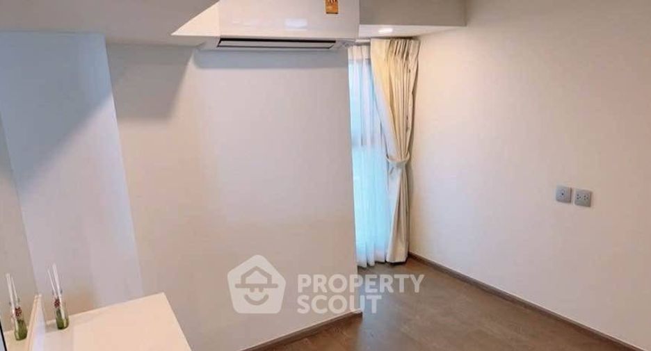 Condo en alquiler y en venta de 3 habitaciones en Ratchathewi, Bangkok