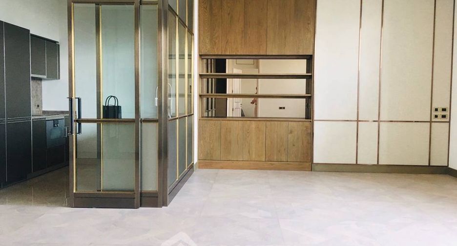 Продажа 2 спальни кондо в Кхлонг Сан, Бангкок