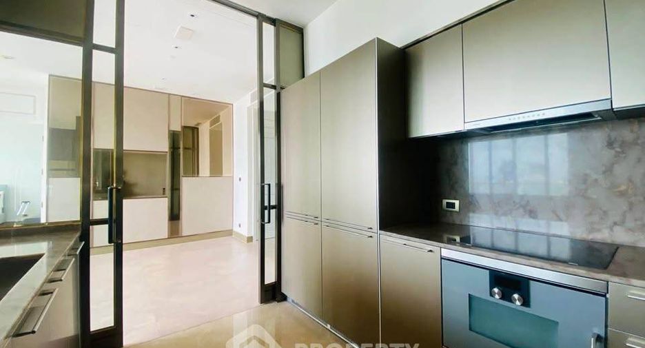 Продажа 2 спальни кондо в Кхлонг Сан, Бангкок