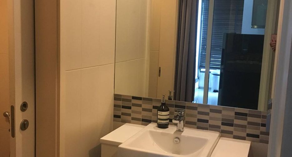 Condo en alquiler de 2 habitaciones en Phaya Thai, Bangkok