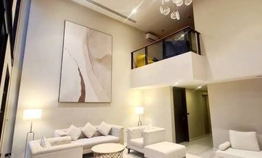 For rent 4 bedrooms townhouse in Watthana, Bangkok