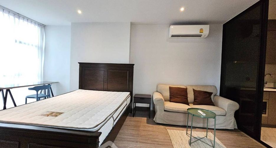 For rent 1 bed condo in Watthana, Bangkok