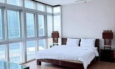 Wohnung zur Miete mit 3 Zimmer in Khlong Toei, Bangkok