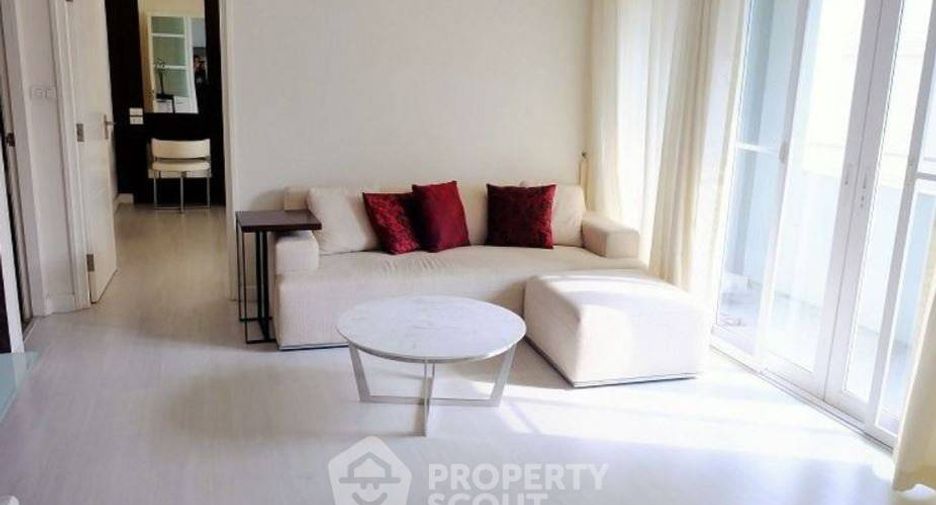 Wohnung zur Miete mit 2 Zimmer in Khlong San, Bangkok