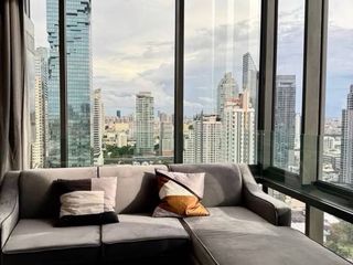 For rent 2 bedrooms condo in Bang Rak, Bangkok