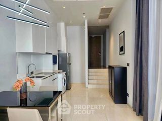 For rent 2 bedrooms condo in Bang Rak, Bangkok