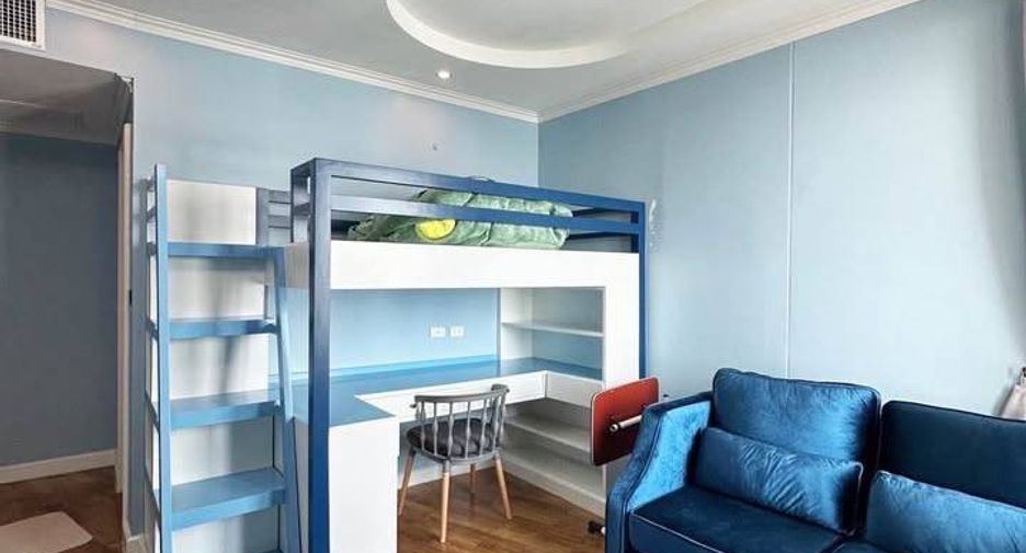 For sale 4 bedrooms condo in Bang Kho Laem, Bangkok