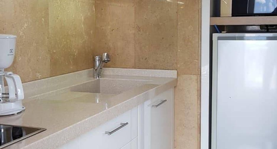 For sale 1 bed condo in Watthana, Bangkok