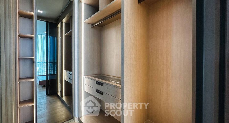For rent and for sale 1 bed condo in Watthana, Bangkok
