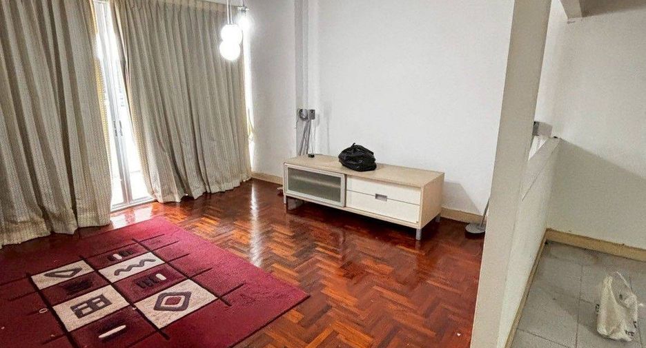 Wohnung zum Kauf mit 1 Zimmer in Watthana, Bangkok