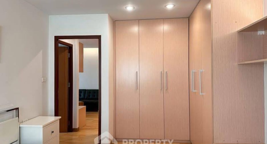 For rent and for sale 3 bedrooms condo in Phra Khanong, Bangkok
