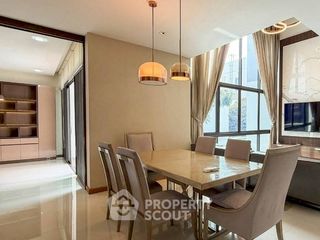 Haus zum Kauf mit 5 Zimmer in Huai Khwang, Bangkok