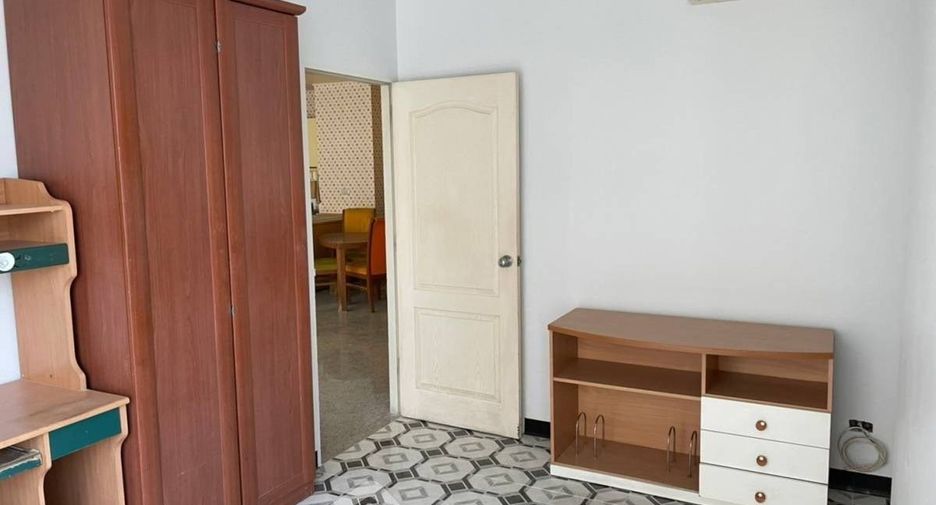 Wohnung zum Kauf mit 2 Zimmer in Sathon, Bangkok