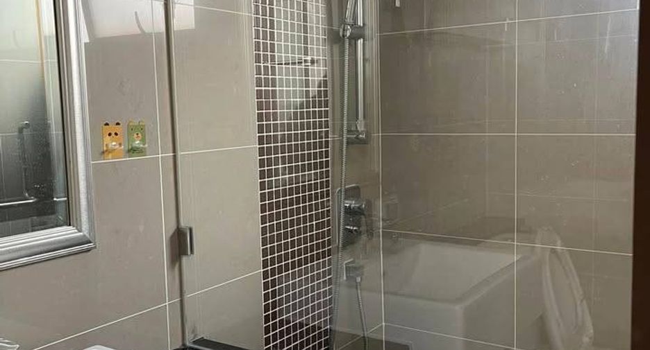 For sale 2 bedrooms condo in Sathon, Bangkok