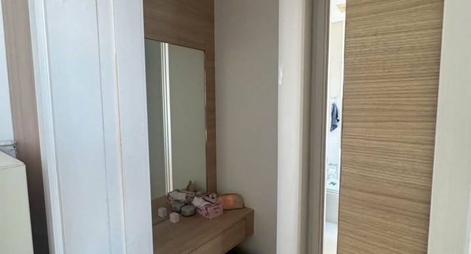 Продажа 2 спальни кондо в Йомтиен, Паттайя