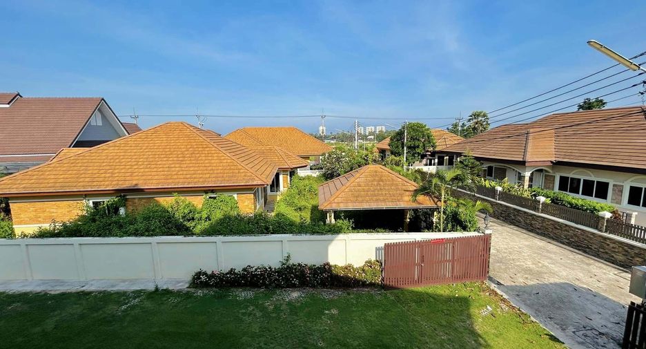 For rent 4 bedrooms villa in Cha Am, Phetchaburi