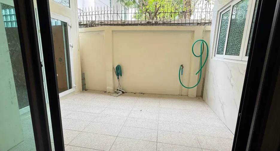 出售 和 出租 4 卧室 独立屋 在 Prawet, 曼谷