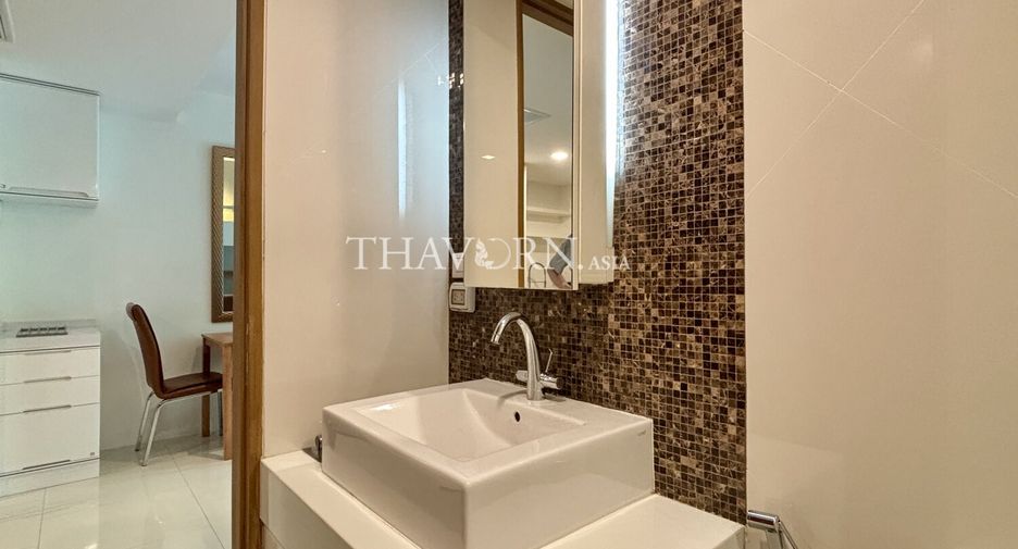 For sale 2 bedrooms condo in North Pattaya, Pattaya