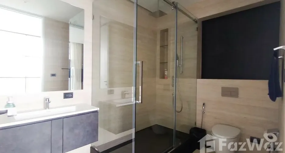 For sale 3 ベッドルーム condo in Sathon, Bangkok