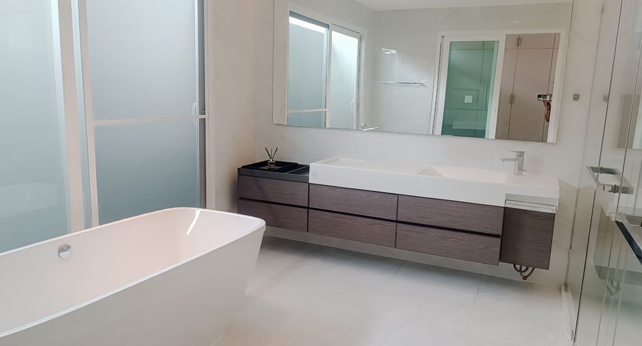 Haus zum Kauf und zur Miete mit 4 Zimmer in Bang Phli, Samut Prakan