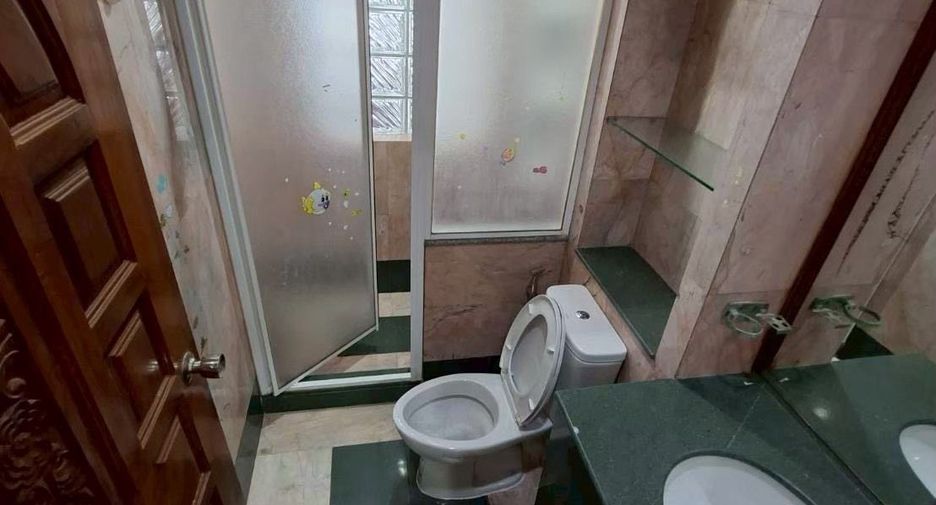出售 5 卧室 独立屋 在 Bang Phli, Samut Prakan
