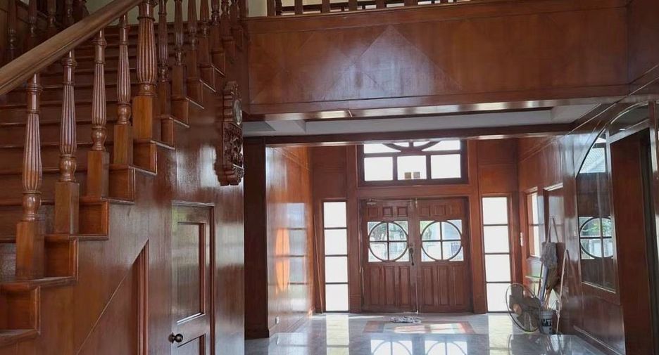 出售 5 卧室 独立屋 在 Bang Phli, Samut Prakan