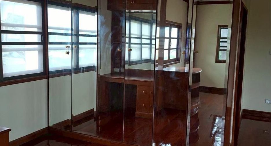 出售 5 卧室 独立屋 在 Bang Phli, Samut Prakan