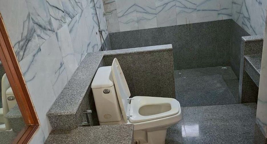 出售 5 卧室 独立屋 在 Bang Phli, Samut Prakan