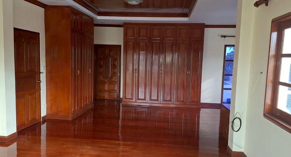出售 5 卧室 独立屋 在 Bang Phli, Samut Prakan