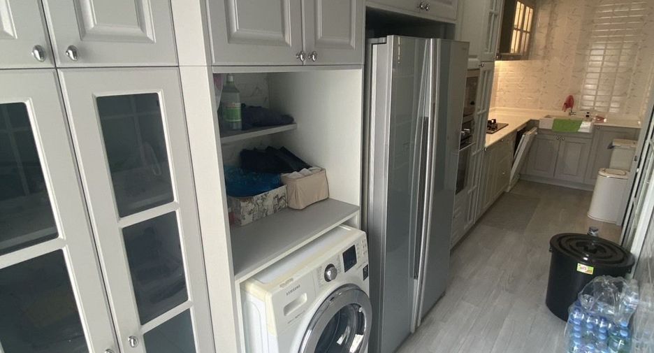 出售 4 卧室 独立屋 在 Chom Thong, 曼谷
