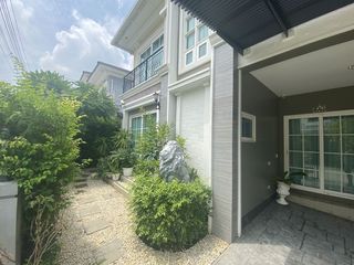 Haus zum Kauf mit 4 Zimmer in Chom Thong, Bangkok