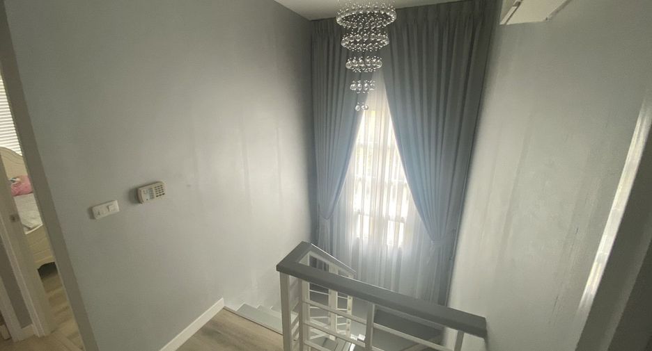 出售 4 卧室 独立屋 在 Chom Thong, 曼谷