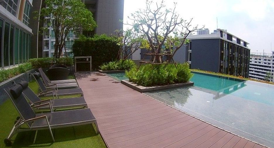出售 和 出租 2 卧室 公寓 在 Phaya Thai, 曼谷