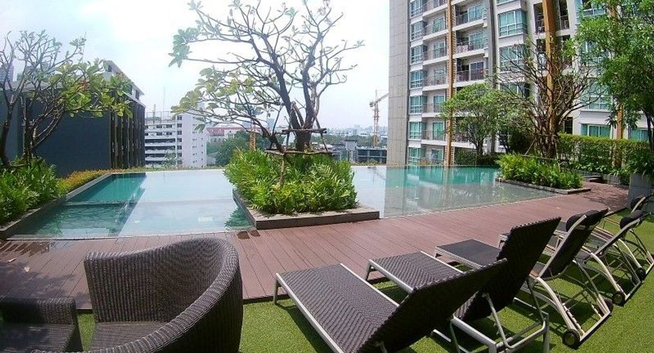 出售 和 出租 2 卧室 公寓 在 Phaya Thai, 曼谷