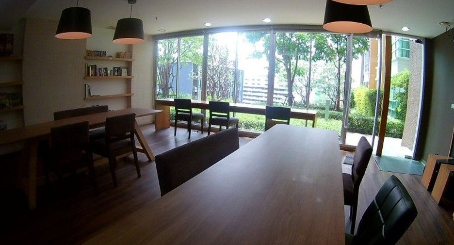 出售 和 出租 2 卧室 公寓 在 Phaya Thai, 曼谷