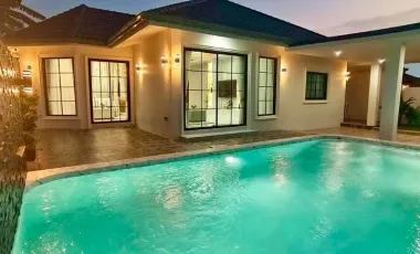 For sale 4 bedrooms villa in East Pattaya, Pattaya