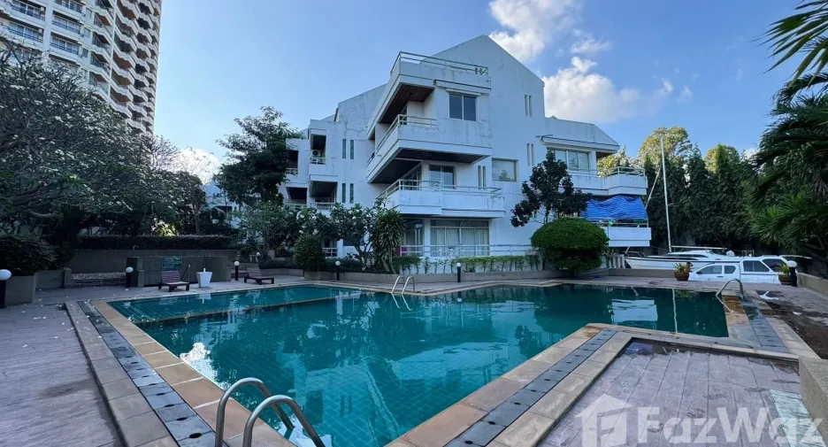 À louer et à vendre 3 chambres condo à Si Racha, Chonburi