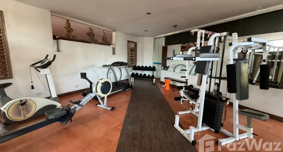 À louer et à vendre 3 chambres condo à Si Racha, Chonburi