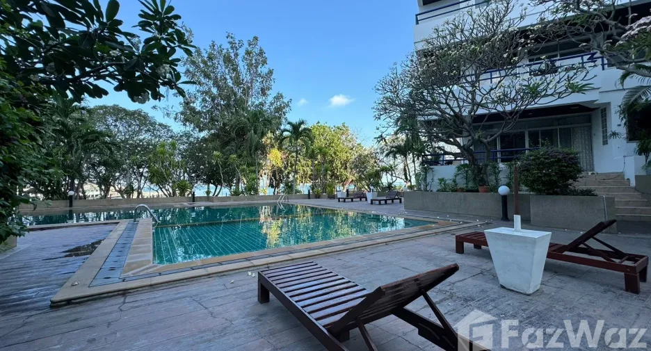 À louer et à vendre 3 chambres condo à Si Racha, Chonburi