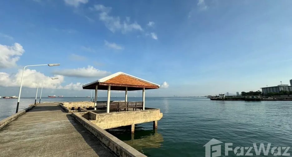 À louer et à vendre 3 chambres condo à Si Racha, Chonburi