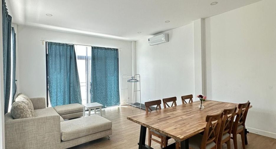 Casa en alquiler de 3 habitaciones en Mueang Phuket, Phuket