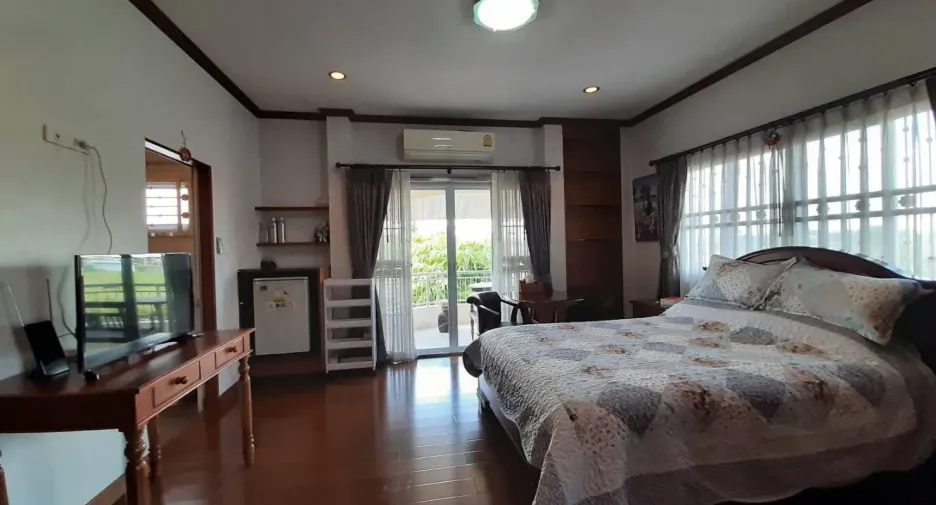 出售 6 卧室 独立屋 在 San Kamphaeng, Chiang Mai