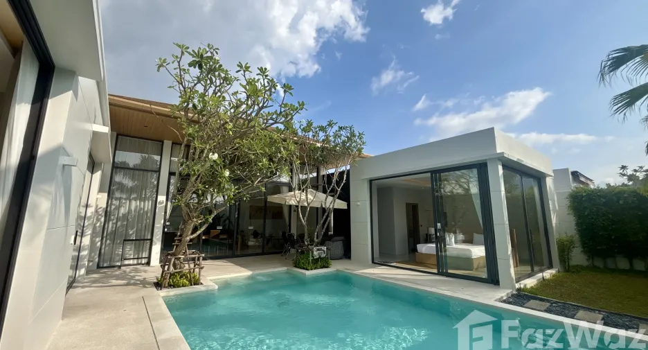 For rent 4 bedrooms villa in Mueang Phuket, Phuket
