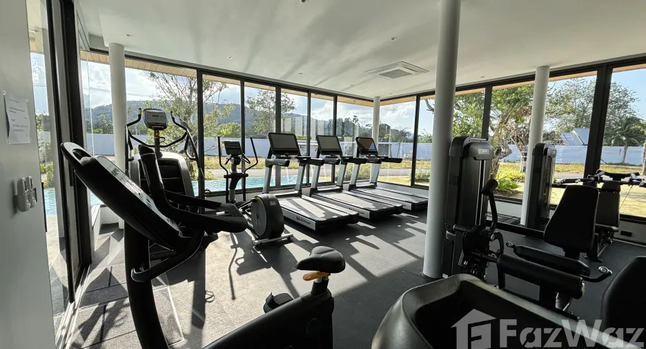 For rent 4 bedrooms villa in Mueang Phuket, Phuket