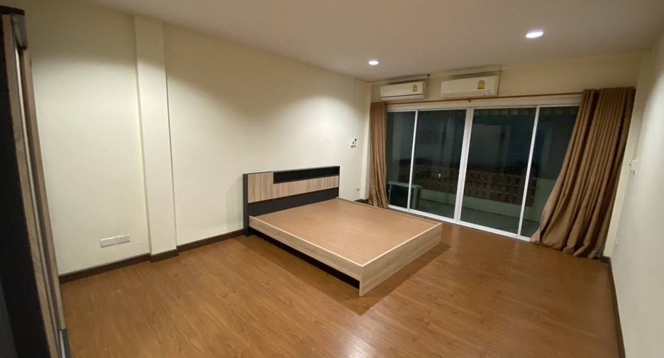Büro zur Miete in Mueang Chiang Mai, Chiang Mai