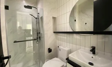 For rent studio condo in Khlong San, Bangkok